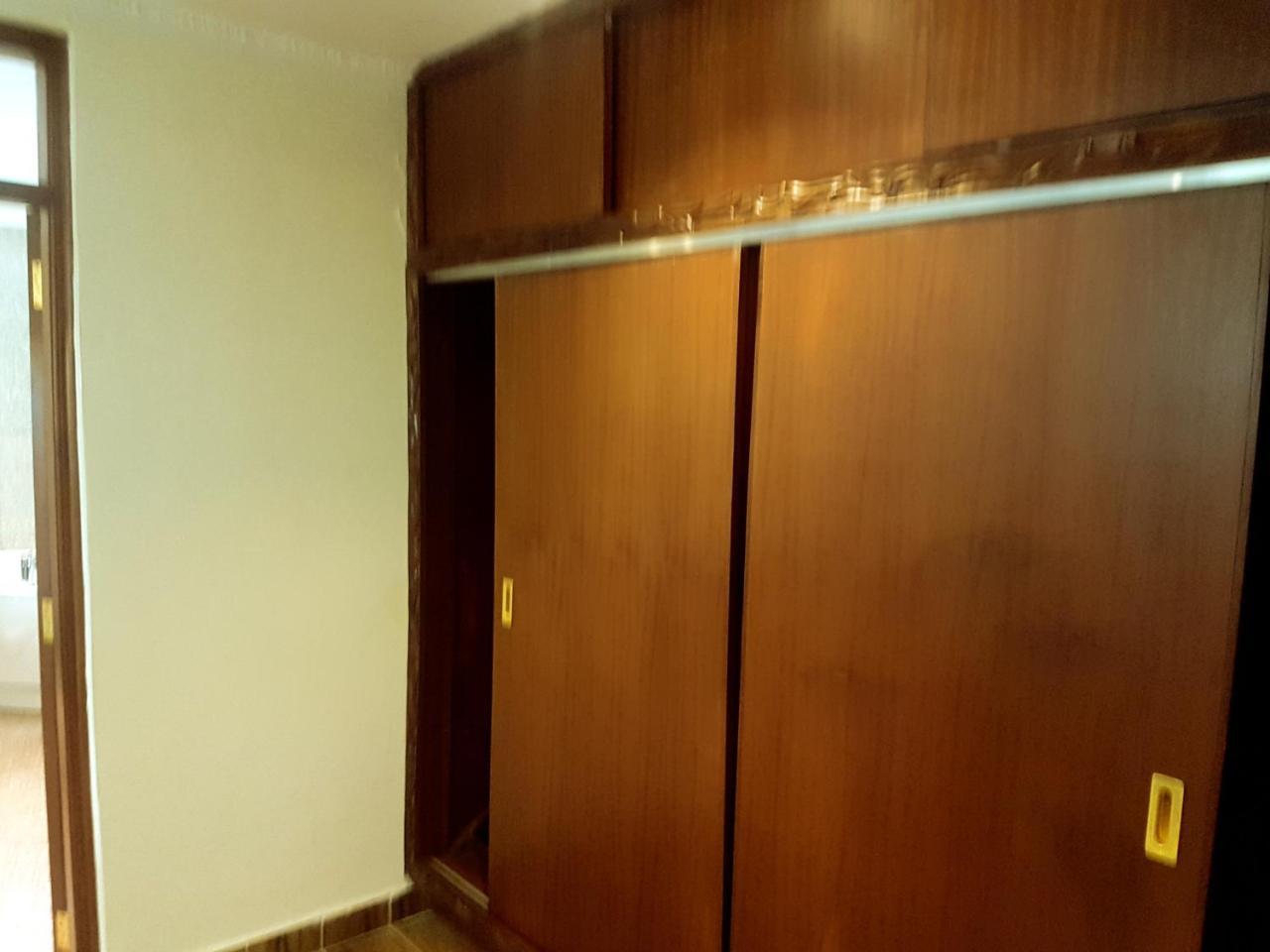 The Vic Hotel キスム エクステリア 写真